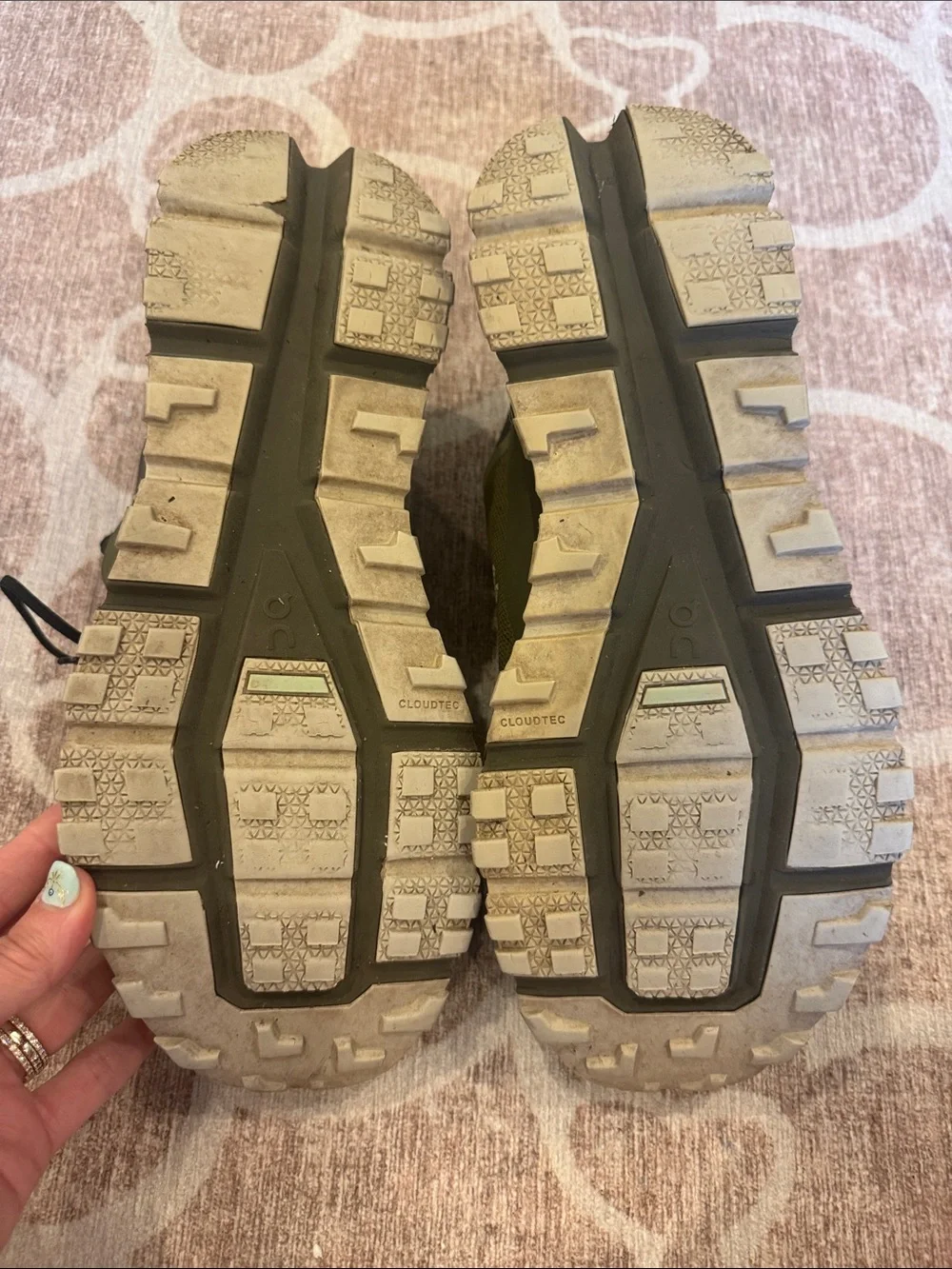 On Running Men's Ultra waterproof Olive with Black Accents size 11.5
